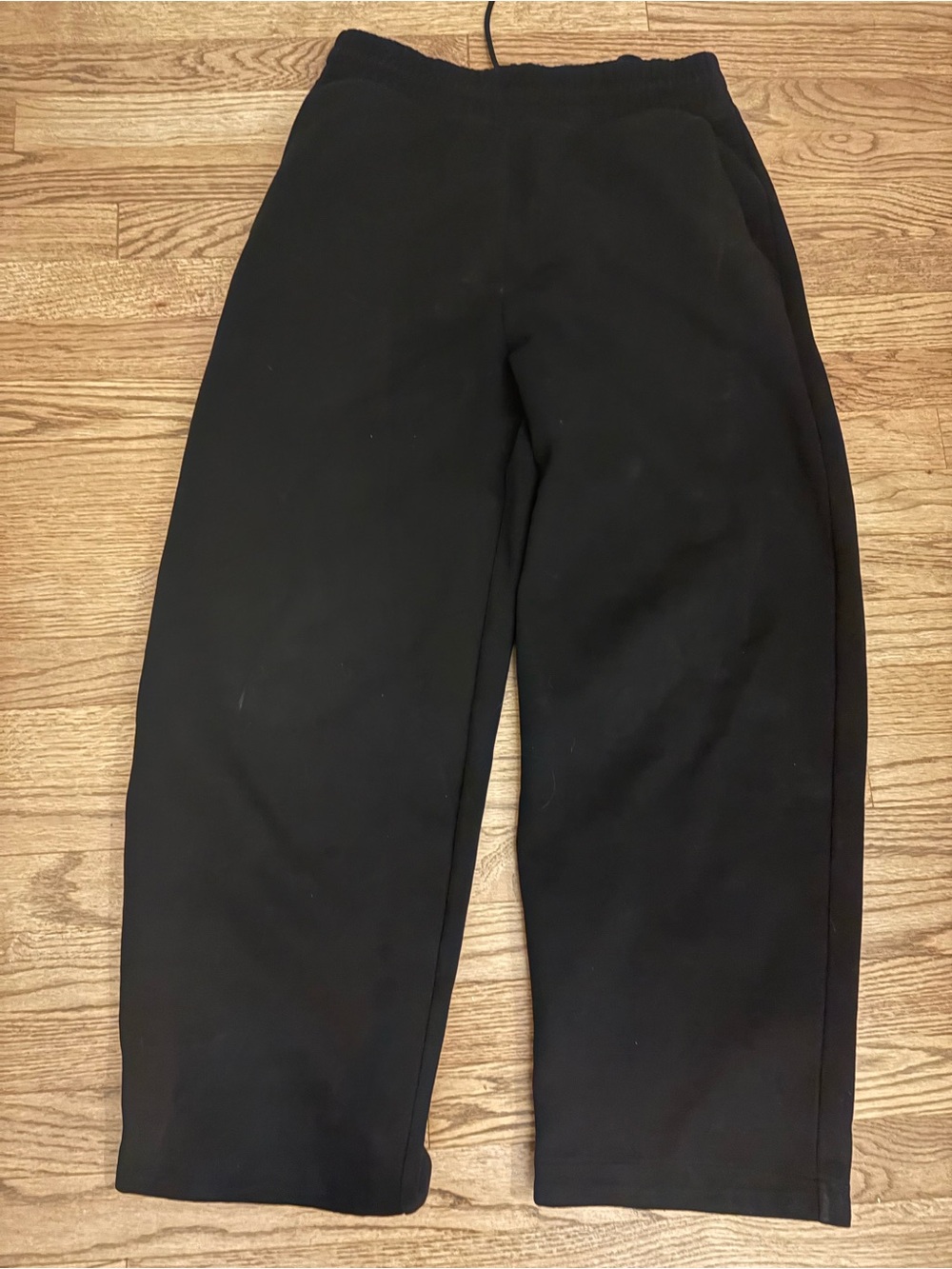 Uniqlo Black Baggy Uncuffed Sweats Mens M